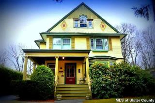 313 Albany Ave, Kingston, NY 12401-2544