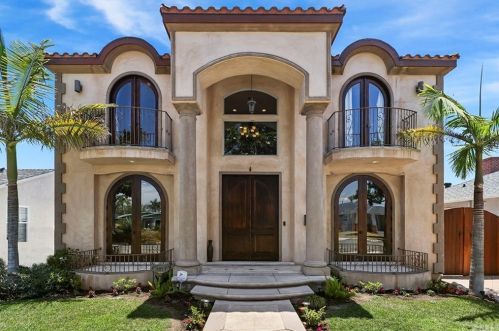 5814 Scrivener St, Long Beach, CA 90808-3747
