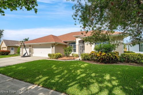 1933 Crane Creek Blvd, Melbourne, FL 32940-6832