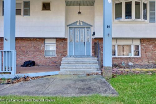10 Brookwood Pkwy, Jackson Twp, NJ 08527-2104
