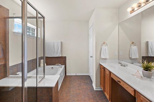 149 Pne Cv, Uhland TX  78640-5842 exterior