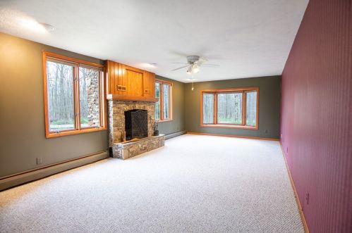 36 Gait Dr, Slippery Rock, PA 16057-4018