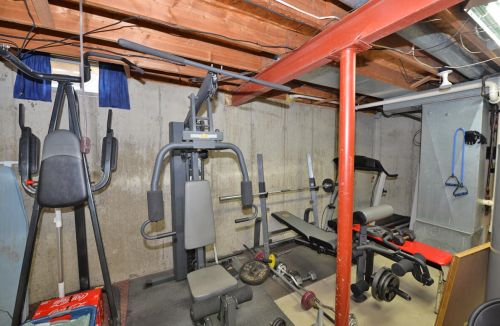 8249 57 Ave, Kenosha WI 53142-4758 exterior