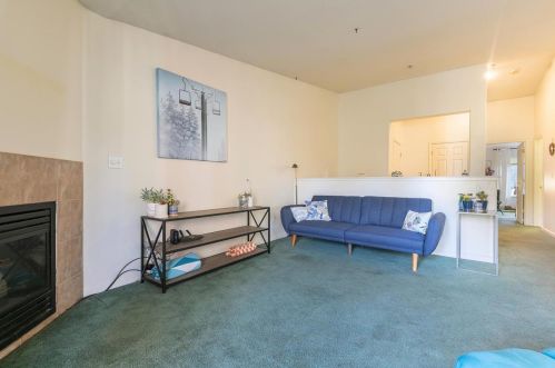 10157 Pine Cone Rd, Truckee, CA 96161-1944