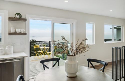 162 Beachview Ave, Pacifica CA  94044-1512 exterior