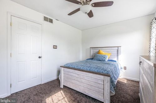 101 Stoneridge Pl, Bear DE  19701-1952 exterior