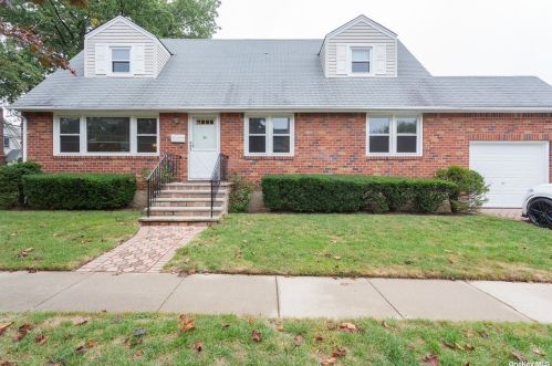 23 Ash St, Floral Park, NY 11001-3411