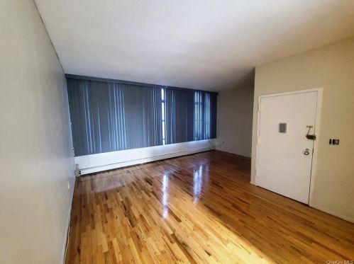 1017 Faile St, Bronx, NY 10459-3775