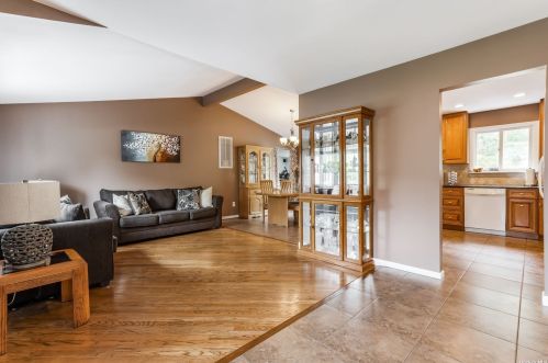 162 10th Ave, Holtsville NY  11742-2357 exterior