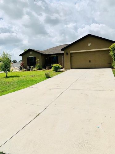 104 16th Ter, Cape Coral, FL 33909-5535