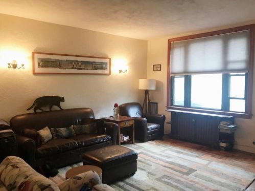 6034 Huxley Ave, Bronx, NY 10471-1832