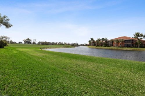 6561 Castlelawn Pl, Naples, FL 34113-1613