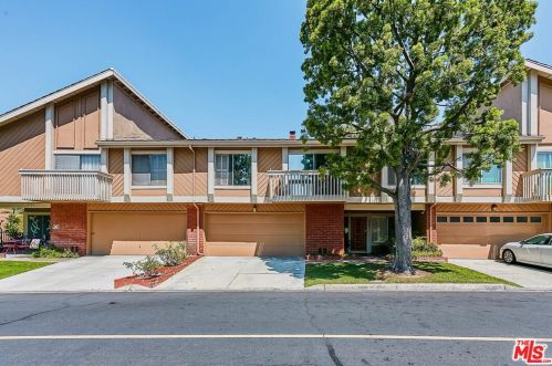 657 Glenwood Dr, Fullerton, CA 92832-1019