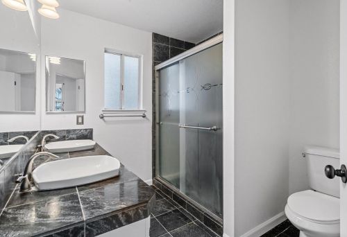 15530 Lottie Way, Lathrop CA  95330-9475 exterior