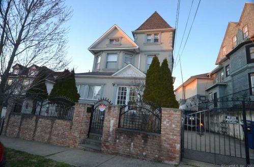 164 Coleman St, Bridgeport, CT 06604-3010
