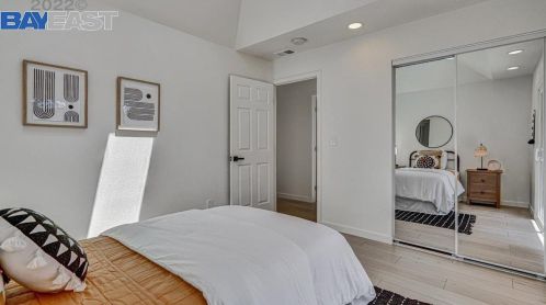 1137 Hibiscus Way, Livermore CA  94551-1311 exterior