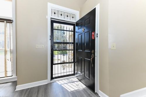 3206 Cardinal Ridge Dr, Greensboro NC  27410-8250 exterior