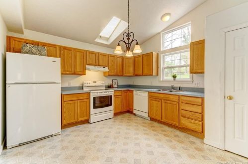 159 Azalea Dr, Groton CT  06340-4126 exterior