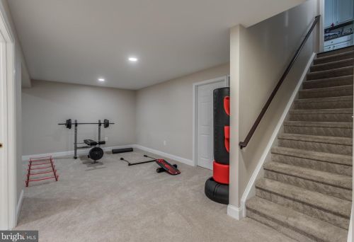 5800 Serengeti Ct, Haymarket VA  20169-3200 exterior