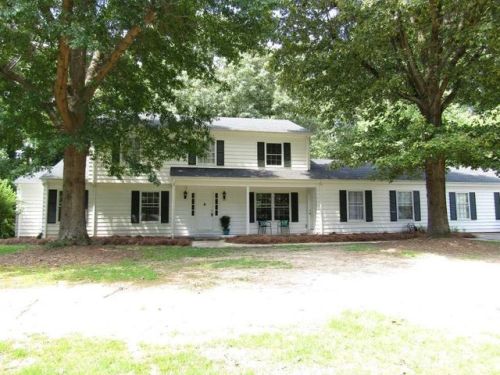 1815 Wilkins Dr, Sanford, NC 27330-7241