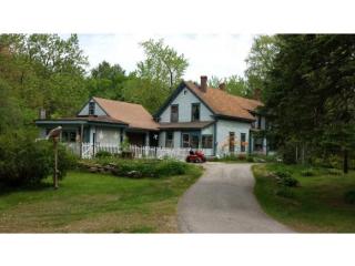 220 North Rd, Sandown, NH 03873-2003