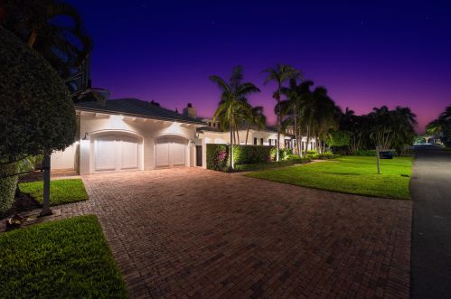 1215 Crestwood Dr, Delray Beach FL  33483-7211 exterior