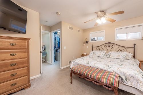 340 Spg Vly Rd, Pittsburgh PA 15243-1418 exterior