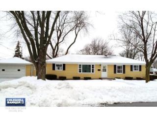 909 Zemlock Ave, Neenah, WI 54956-3731