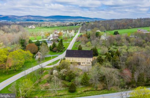 440 Franklin Church Rd, Siddonsburg PA  17019-9766 exterior