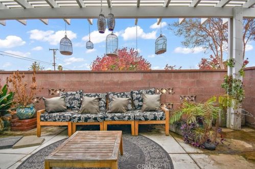 802 J St, Ontario CA  91762-2233 exterior