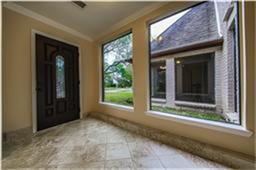 1622 Fall Valley Dr, Houston TX  77077-4206 exterior