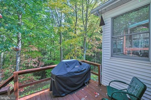 826 Pinewood Dr, Primrose PA 17901-9544 exterior