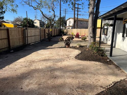 5920 Riverton Ave, North Hollywood CA  91601-1443 exterior