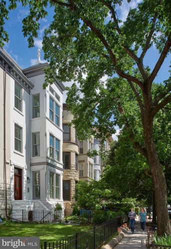 1739 17th St, Washington, DC 20020-4781