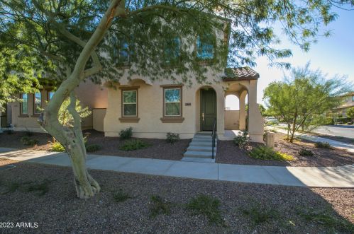 20869 Thomas Rd, Buckeye, AZ 85396-1646