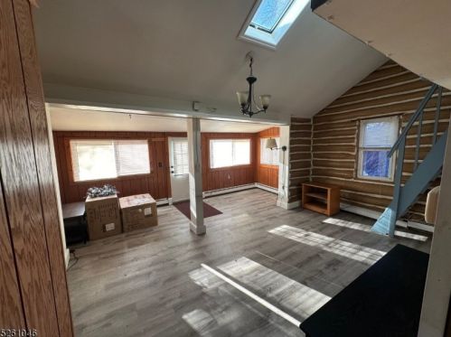 30 Woodside Dr, West Milford NJ  07480-4247 exterior