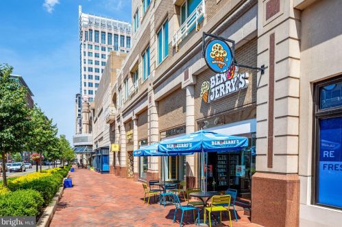 12146 Chancery Sta Cir, Herndon VA 20190-5801 exterior