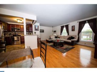 3341 Red Lion Rd, Philadelphia, PA 19114-1227