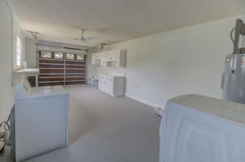 550 Anchor Ln, Fort Pierce FL  34983-2202 exterior