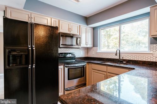 9 Heatherfield Way, Dover DE  19904-9752 exterior