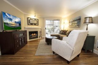 929 3rd Ave, Kirkland WA  98033-3905 exterior