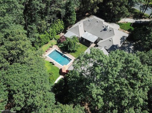 13024 Somerset Dr, Grass Valley, CA 95945-9729