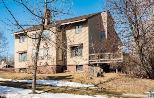 4605 Regent St, Duluth, MN 55804-2329