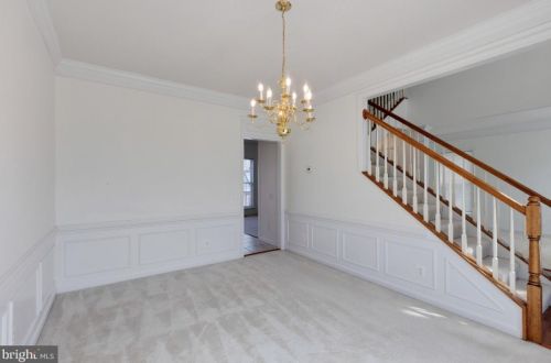 8987 Birch Bay Cir, Lorton VA  22079-5660 exterior
