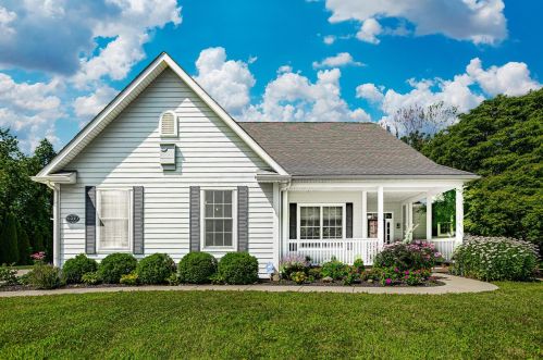 8260 Benson Rd, Carroll, OH 43112-9509