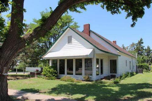 100 Walnut St, Coldwater, KS 67029-6488