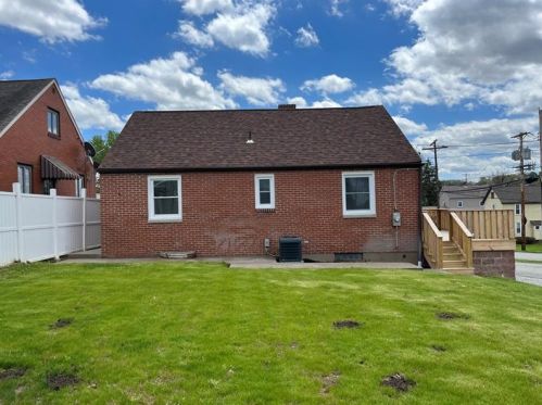 506 Kaler St, Mckeesport, PA 15133-2539