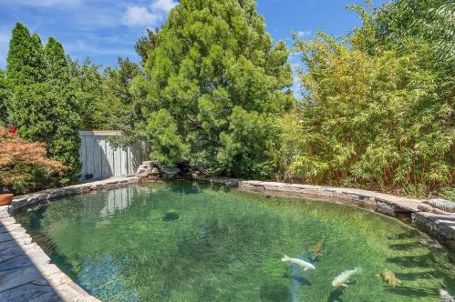 662 Canterbury Cir, Vacaville CA  95687-8225 exterior