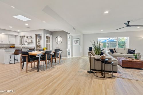 7839 Plaza Ave, Scottsdale, AZ 85250-7643