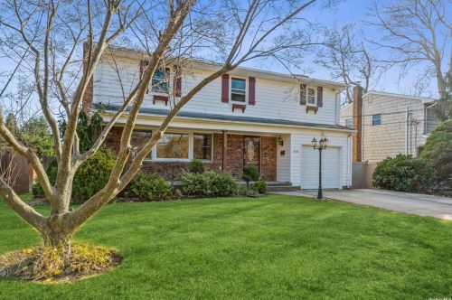 2636 Bismark Ave, North Bellmore, NY 11710-1904